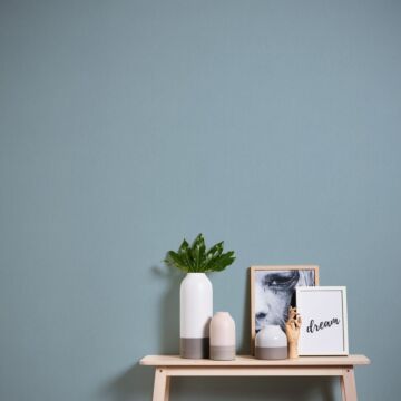 wallpaper plain blue from Livingwalls